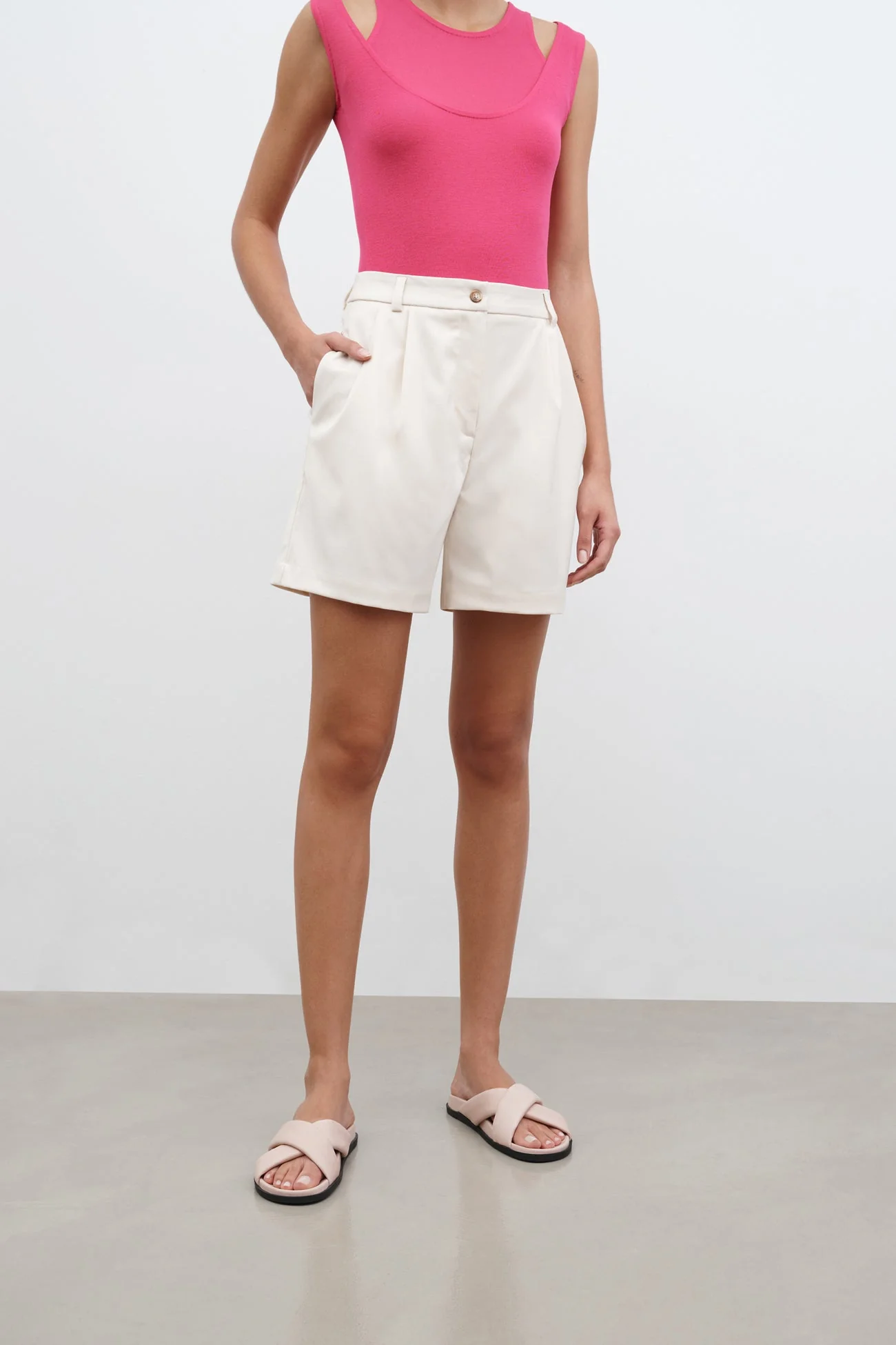 Arissa Shorts | Off White - Image 3