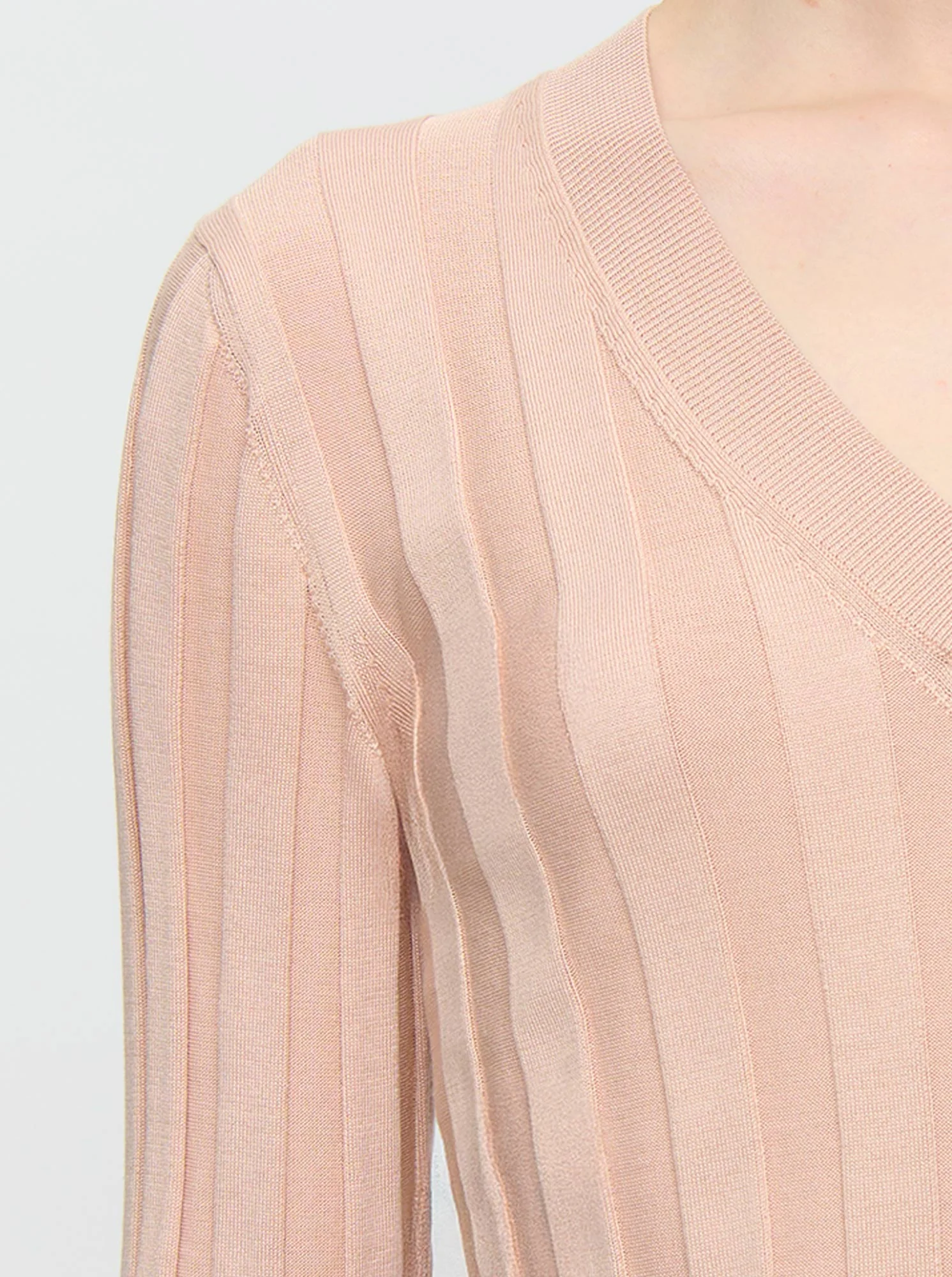 Rione Sweater | Pale Coral - Image 4