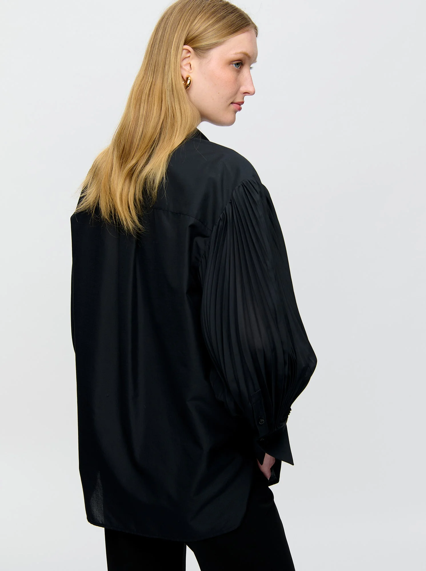 Viola Pleated Sleeve Shirt | Black - Image 4