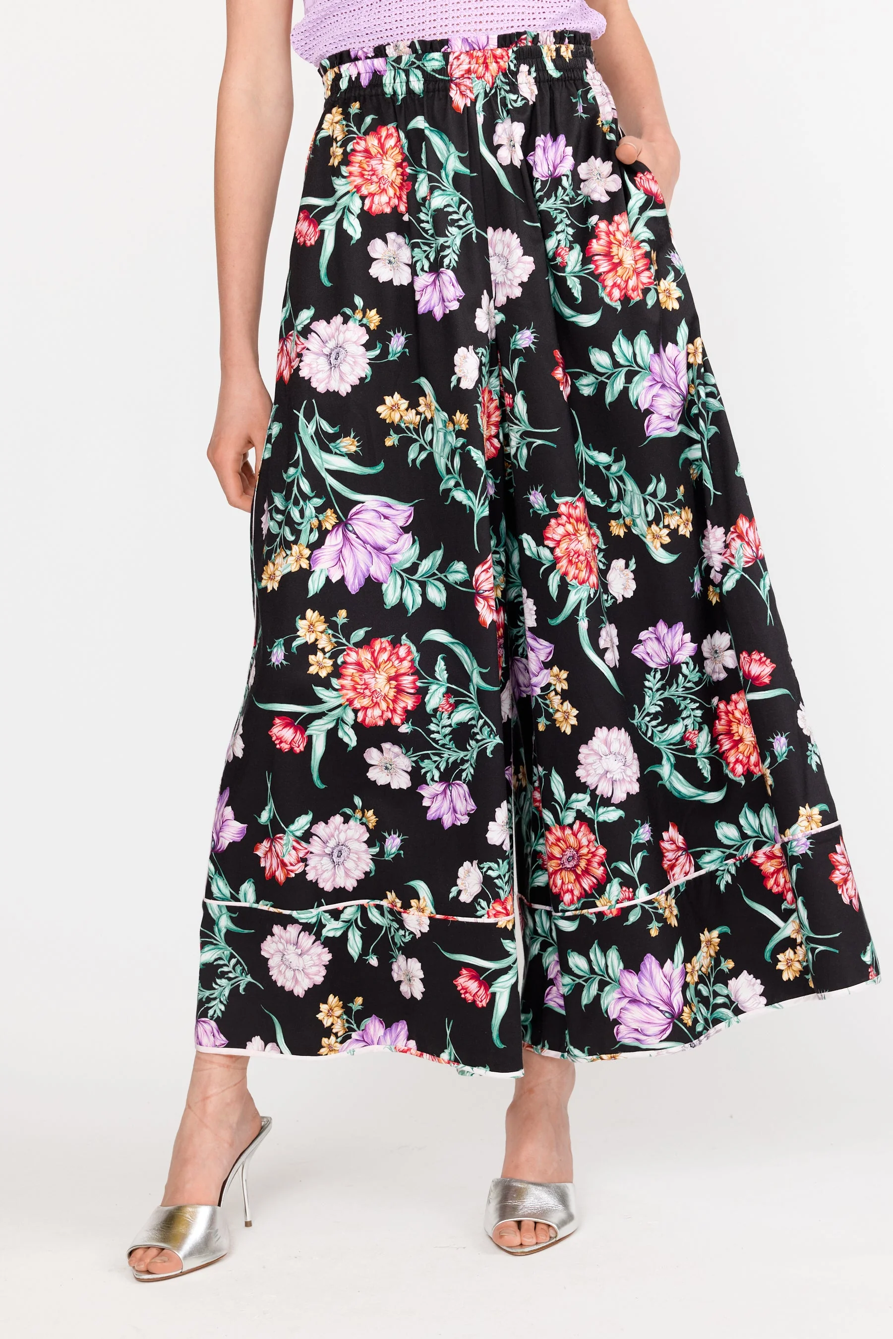 Stevie Pant | Onyx Botanica