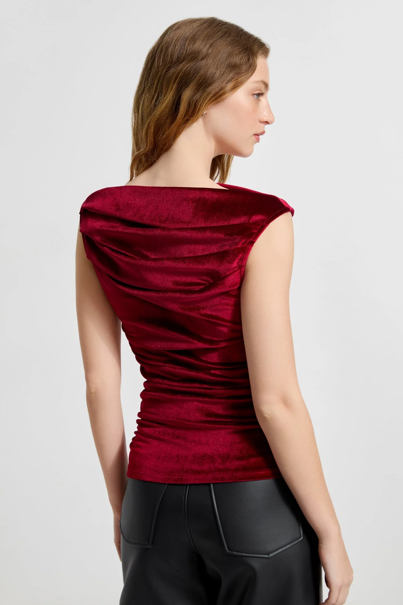 Cooper Sleeveless Velvet Top | Black Velvet - Image 13