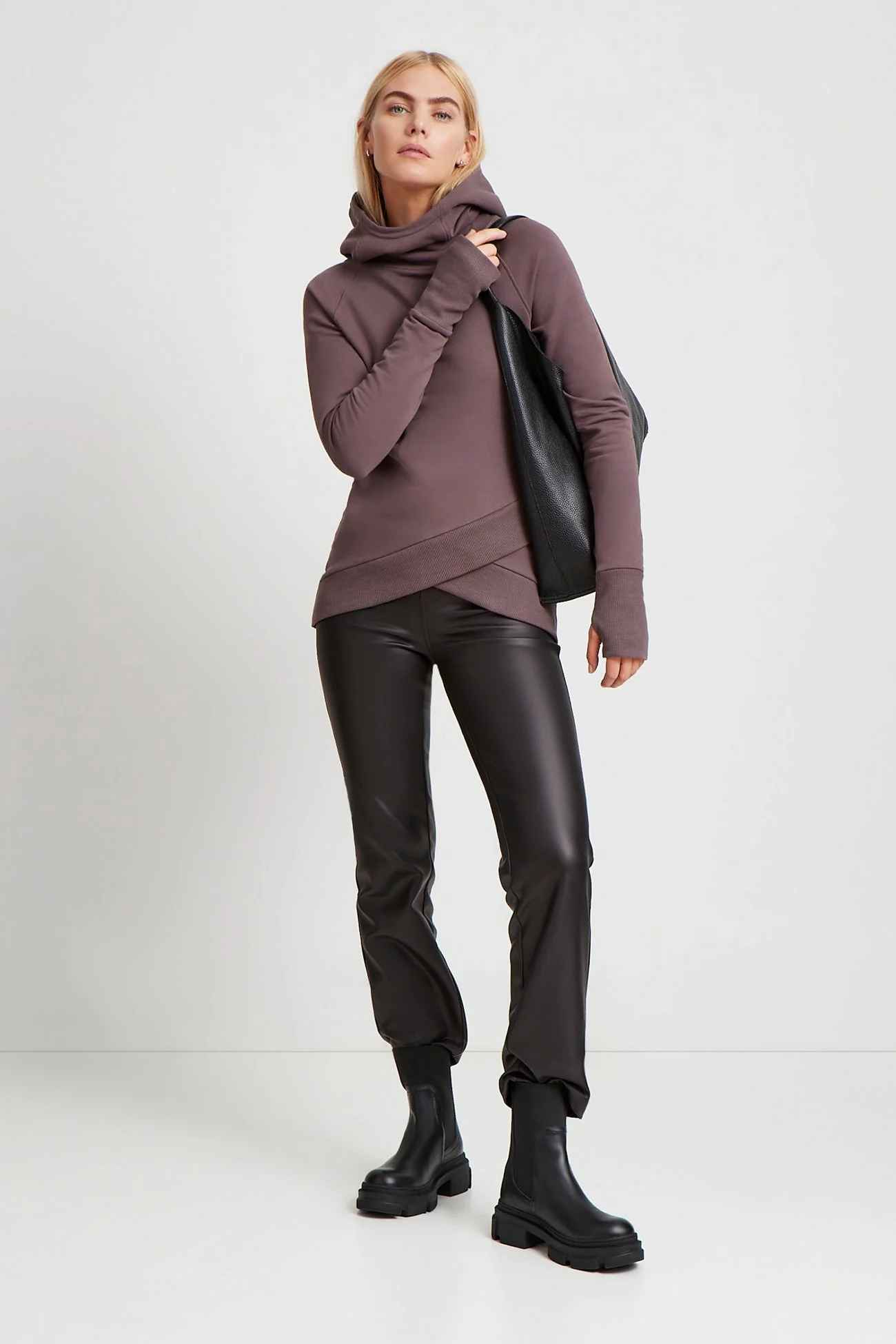 Geneva Sweatshirt | Dusty Pink - Image 17
