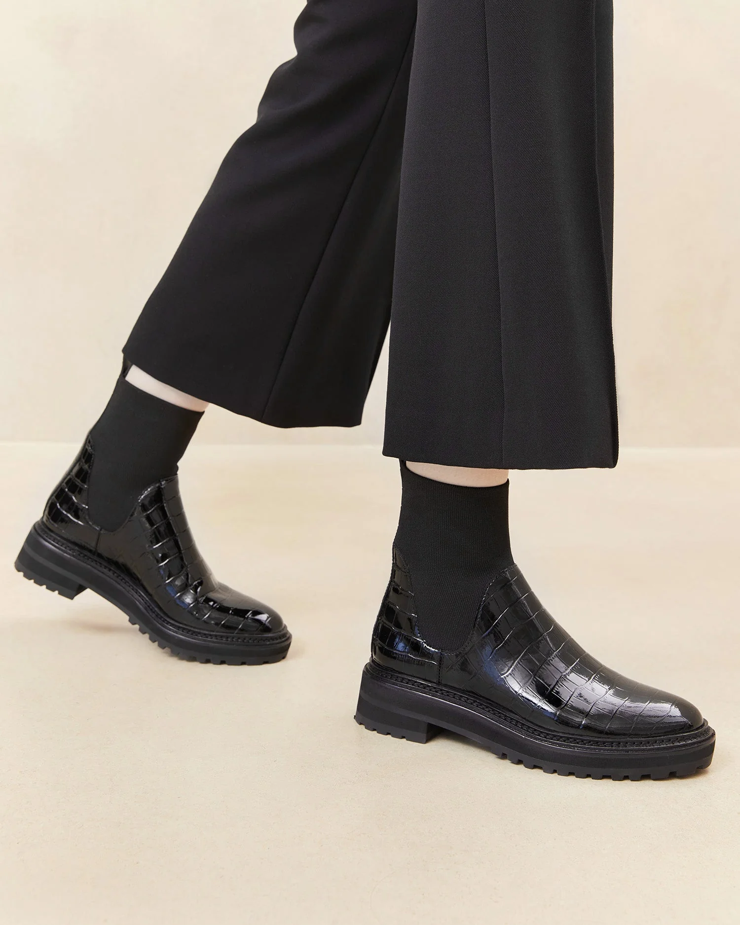 Bridget Chelsea Combat Boot | Black - Image 5