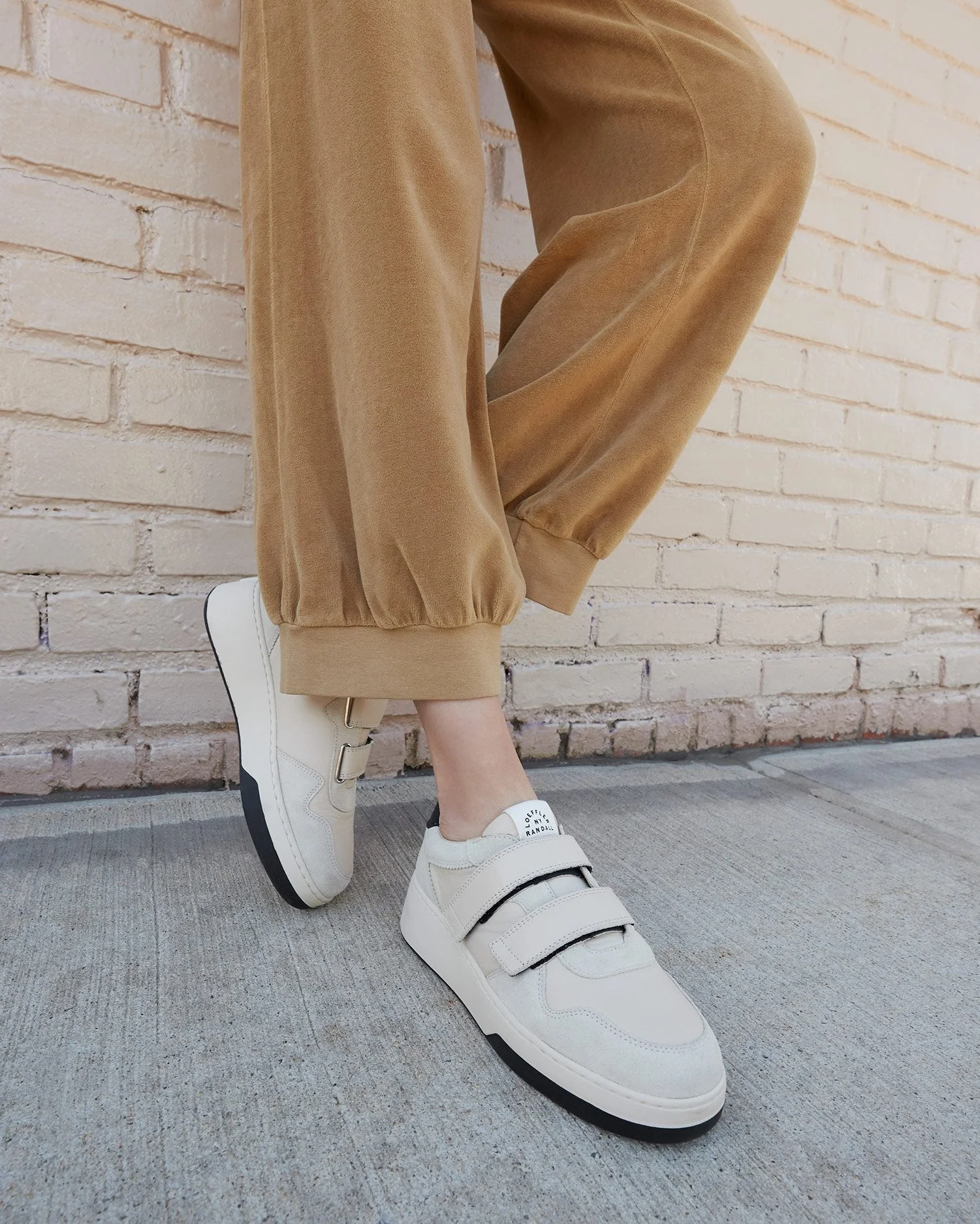 Cameron Sneaker | Cream/Black - Image 3