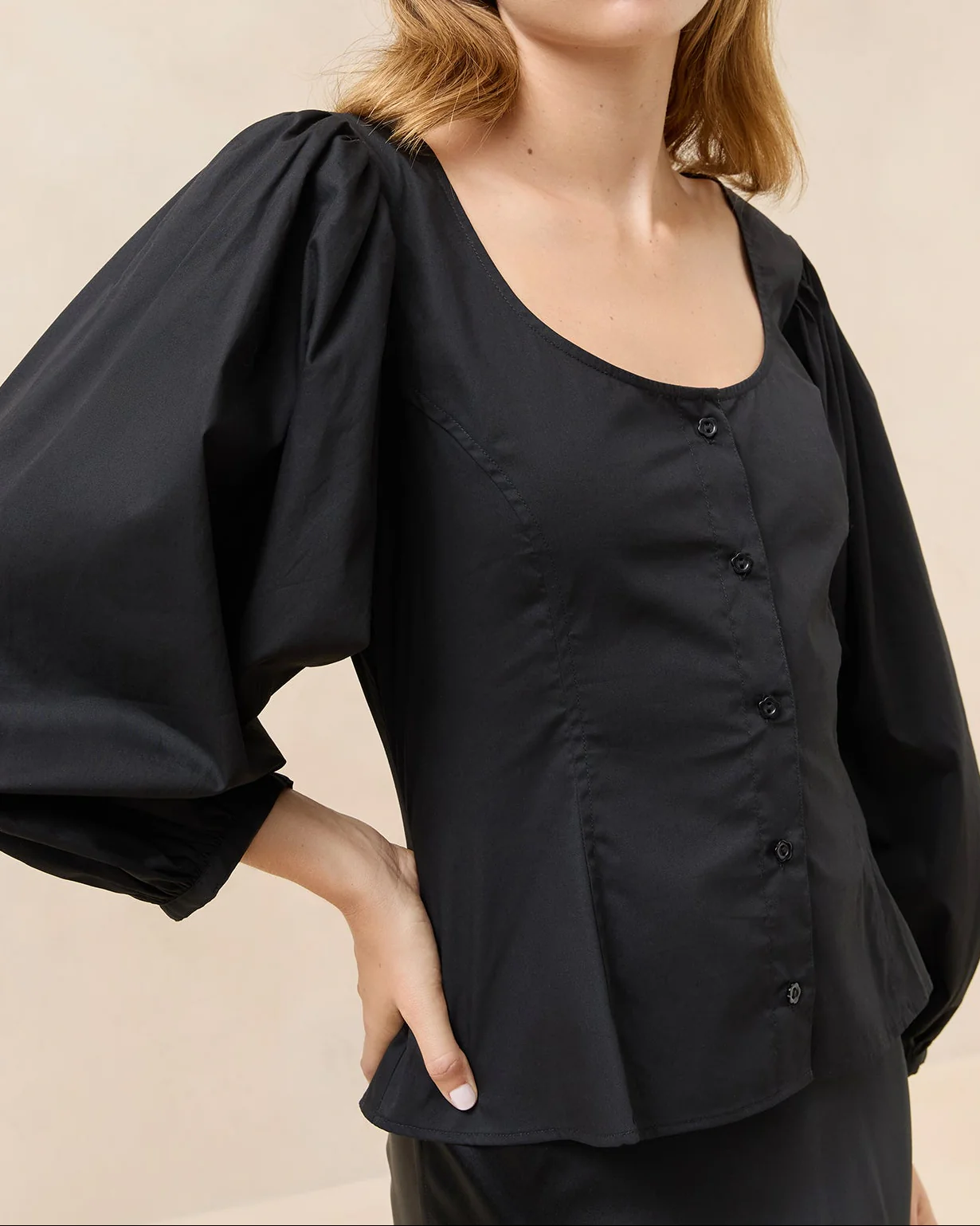 Isa Blouse | Black - Image 3