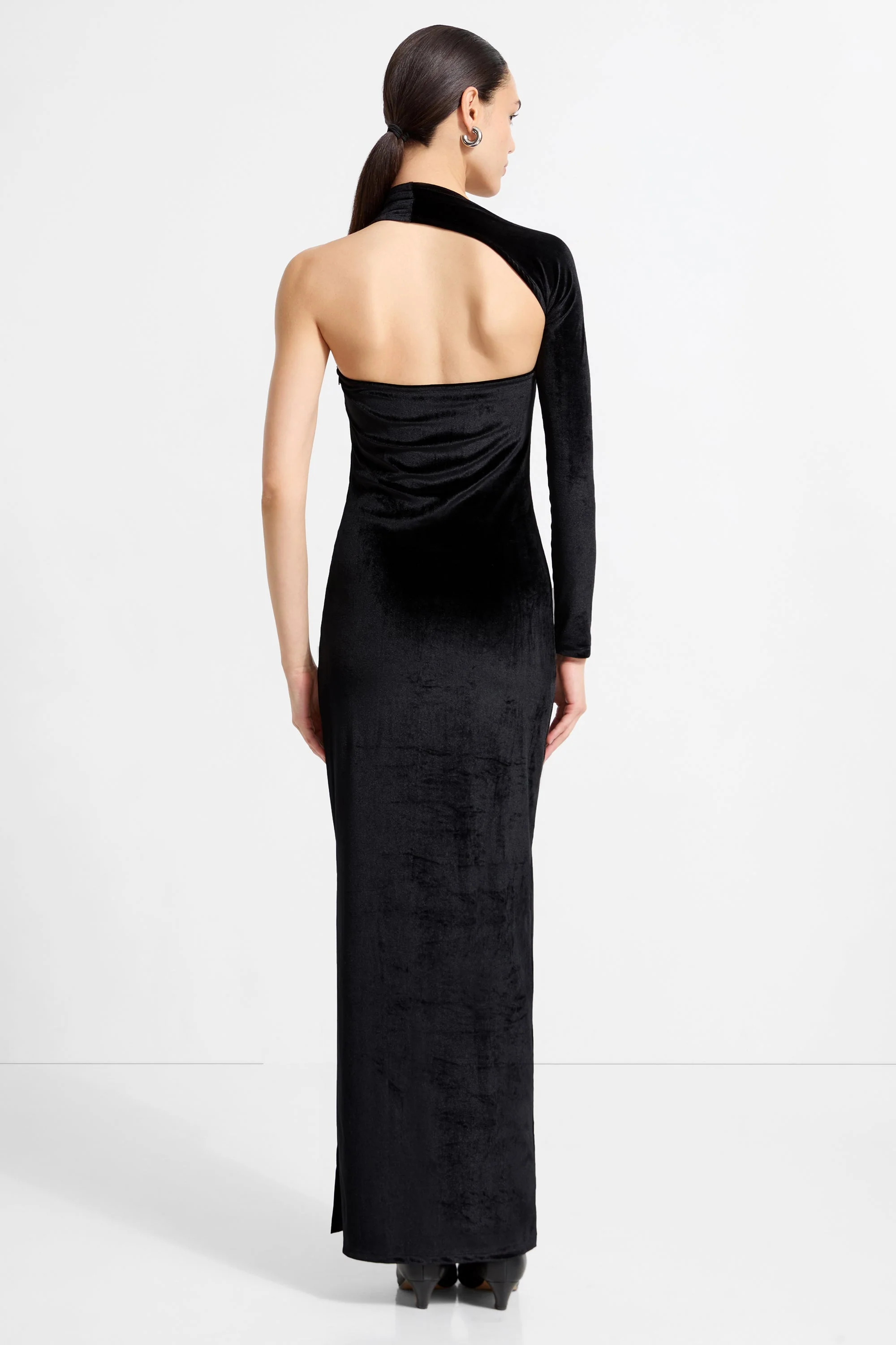 Manhattan Velvet Slit Gown | Black Velvet - Image 4