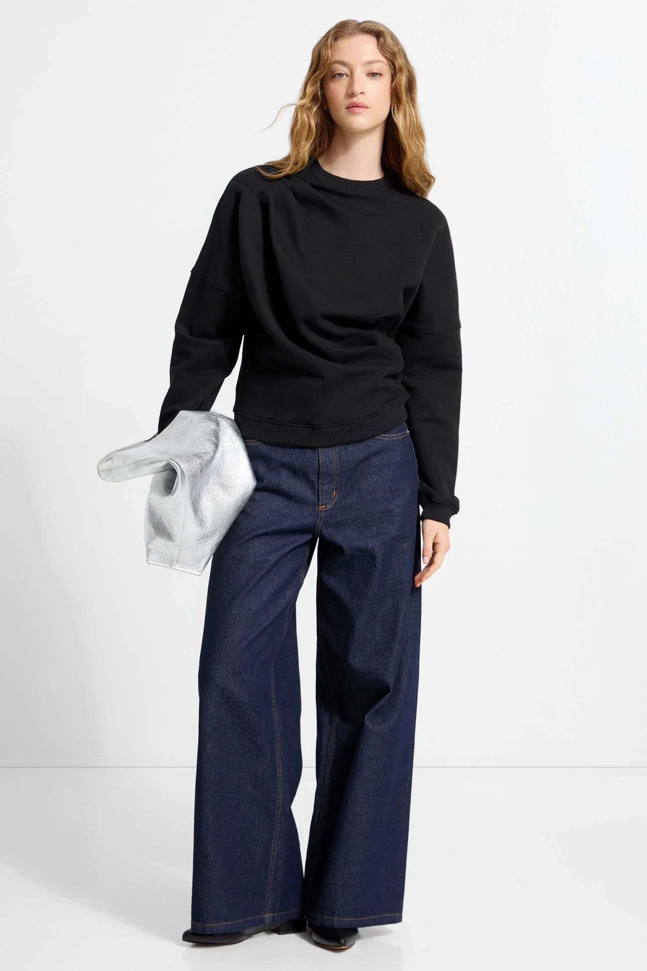 Brynn Sweatshirt | Black - Image 7
