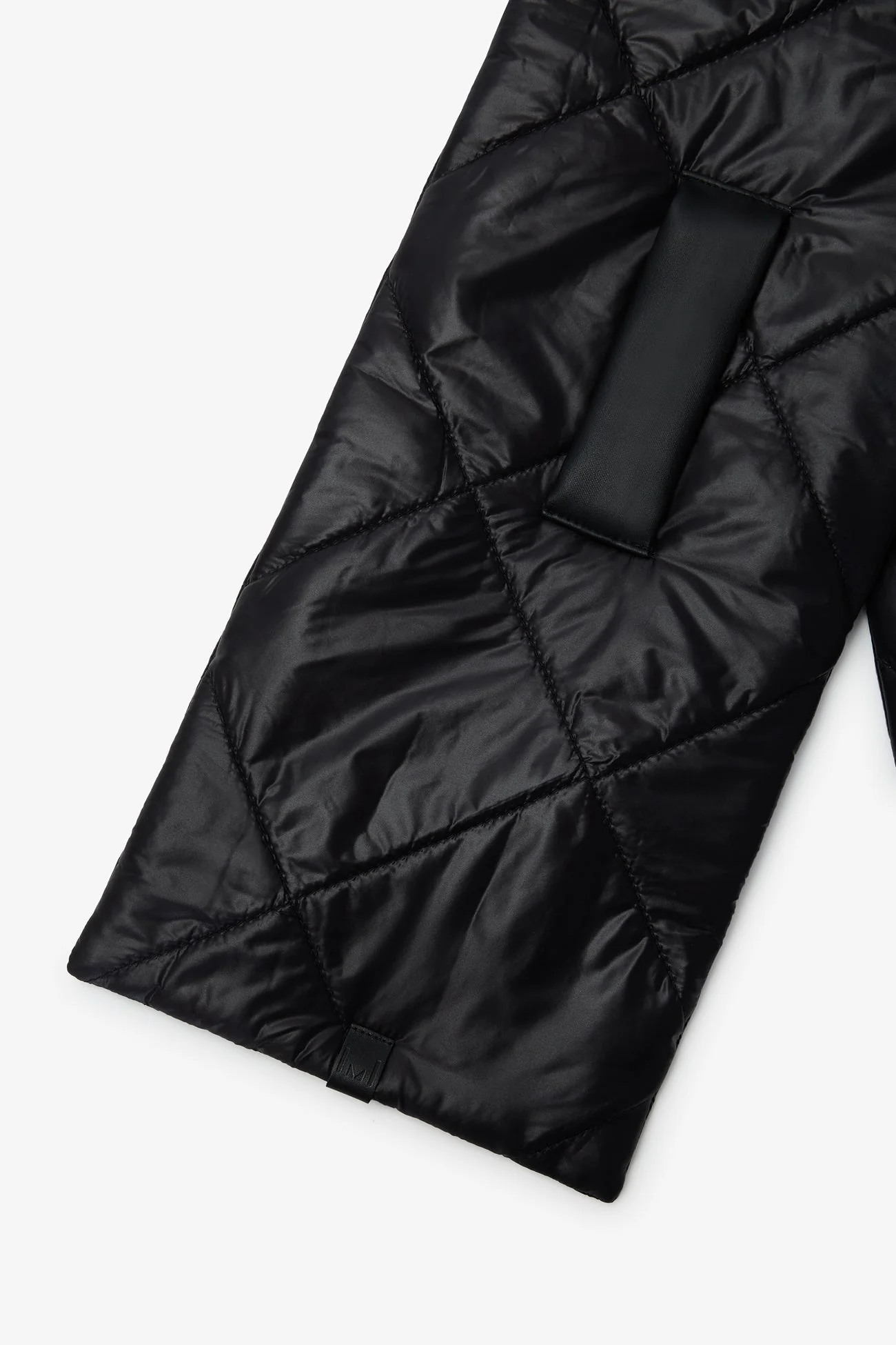 Davy Puffer Scarf | Black - Image 4