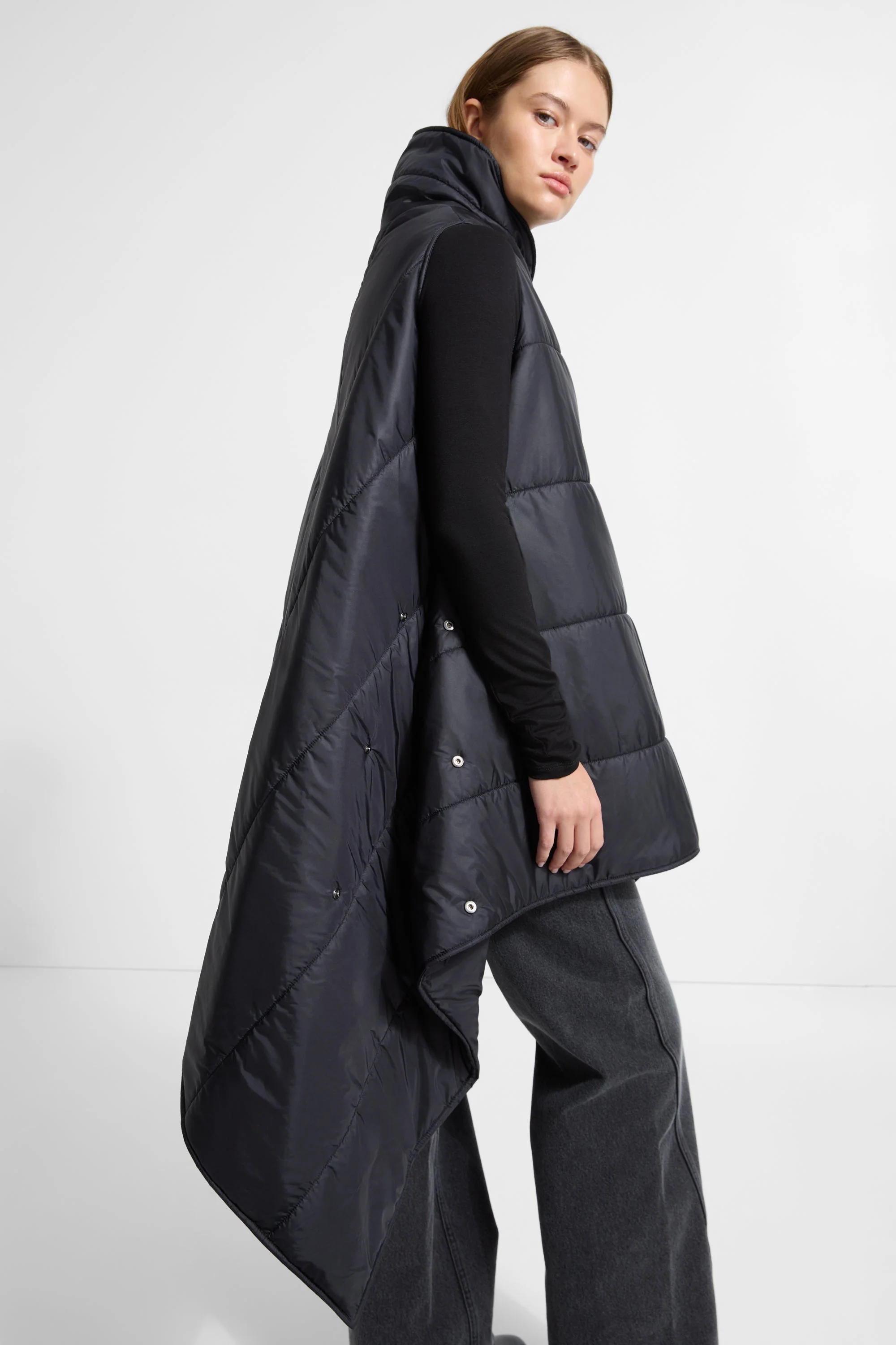 Kaja Puffer Vest | Black - Image 2