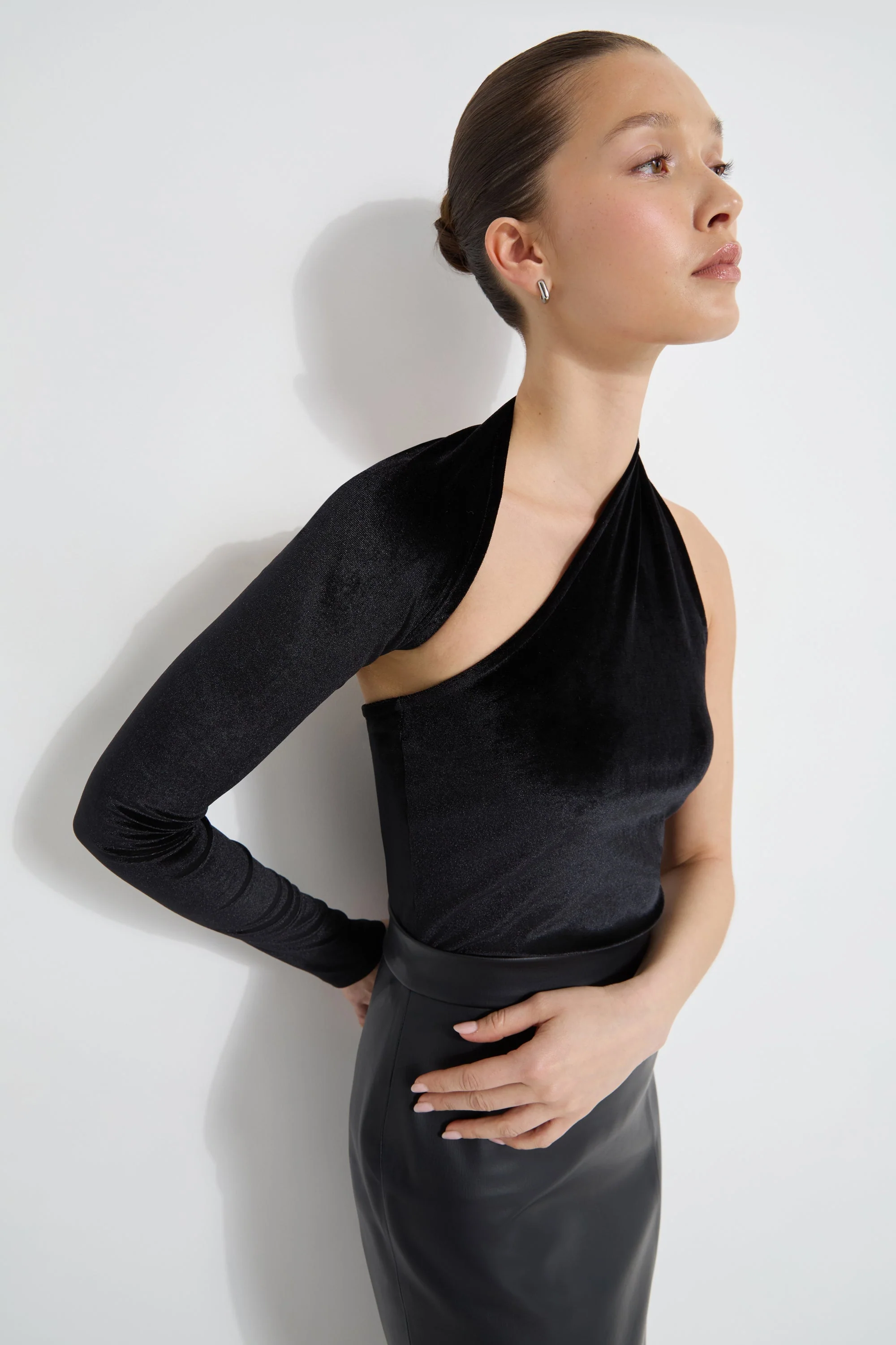 Manhattan Velvet One Shoulder Top | Black Velvet - Image 7