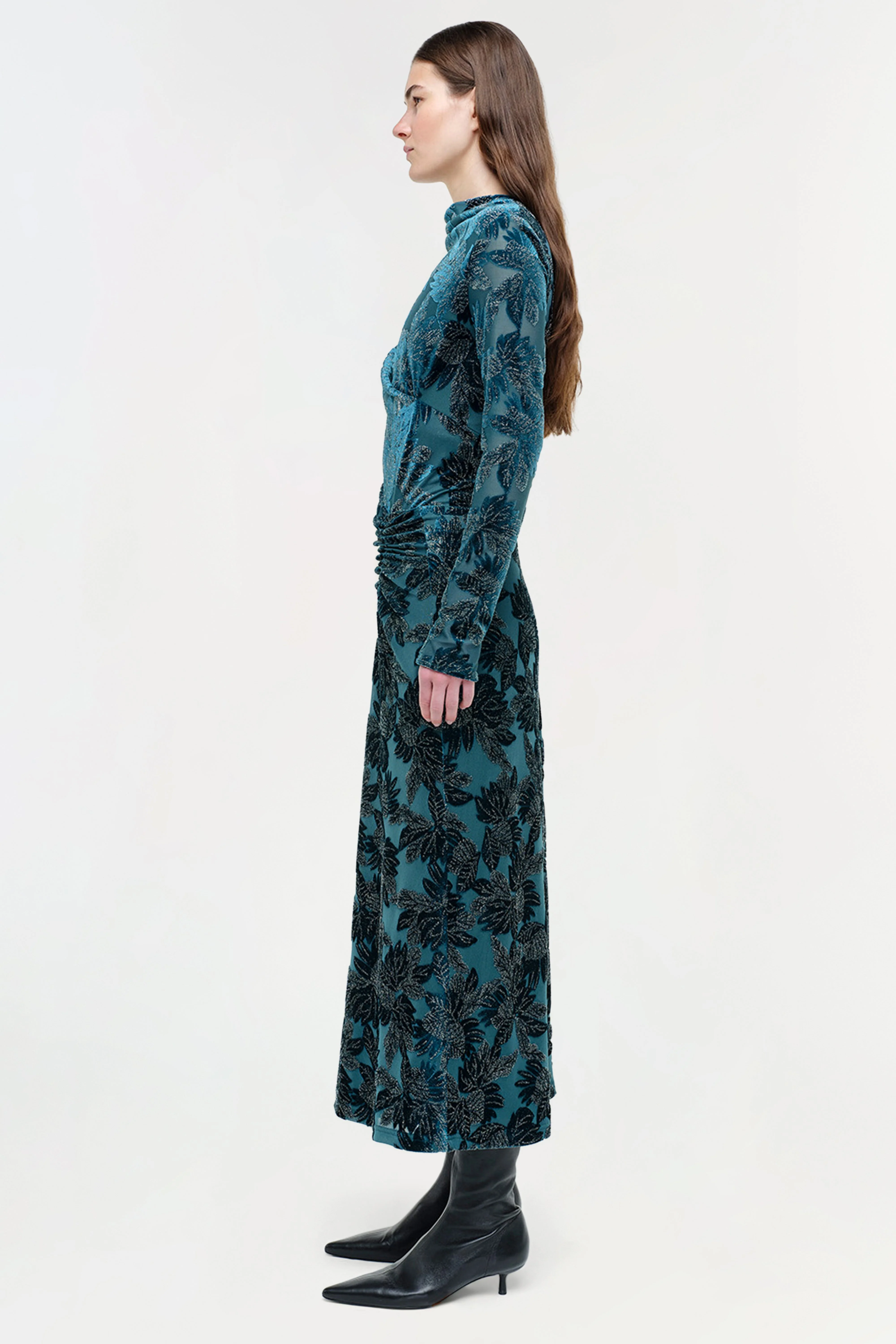 Womens | Ferrera Floral Velvet Midi Dress | Petrol - Image 3