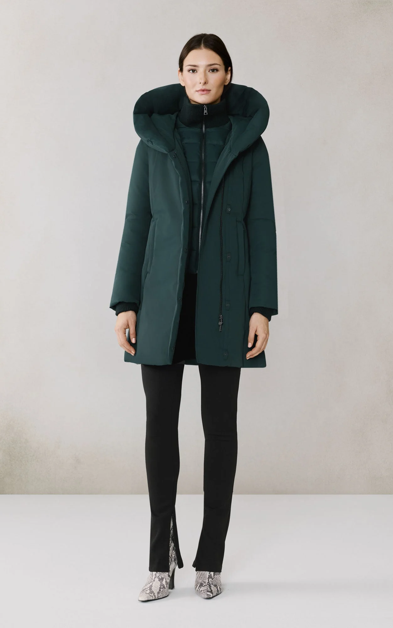 Camelia-U Signature Down Coat | Midnight Forest - Image 3