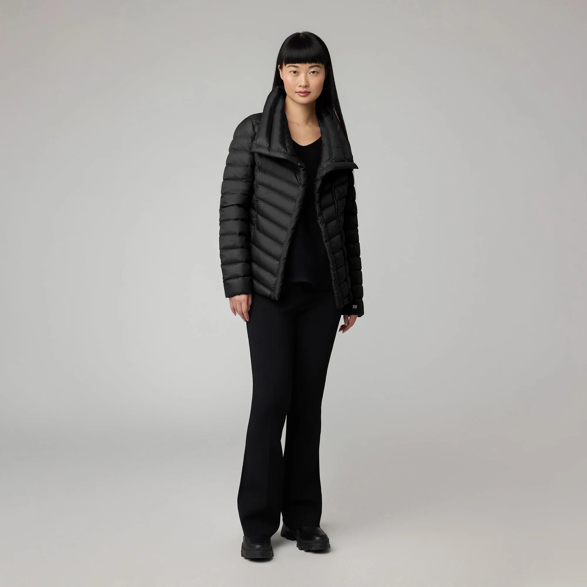 Emilia Sustainable Slim-Fit Lightweight Down Jacket | Black