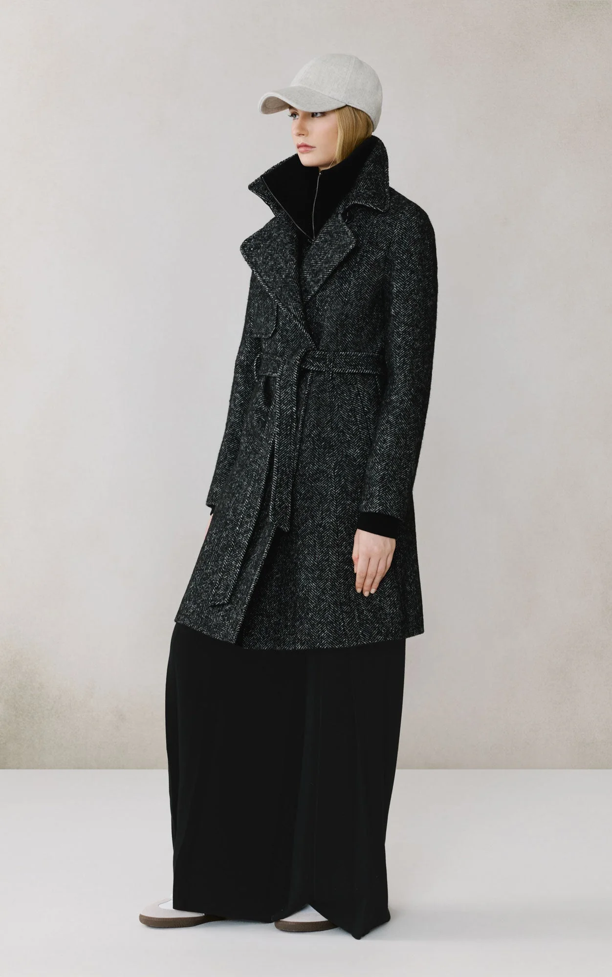 Fabianne-H Trench Coat With Bib In Wool | Black - Image 5