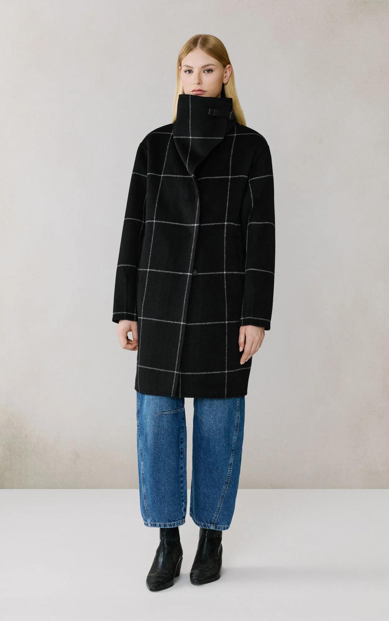 Jackie-P Cocoon Coat In Double Face Wool | Black-Powder - Image 3