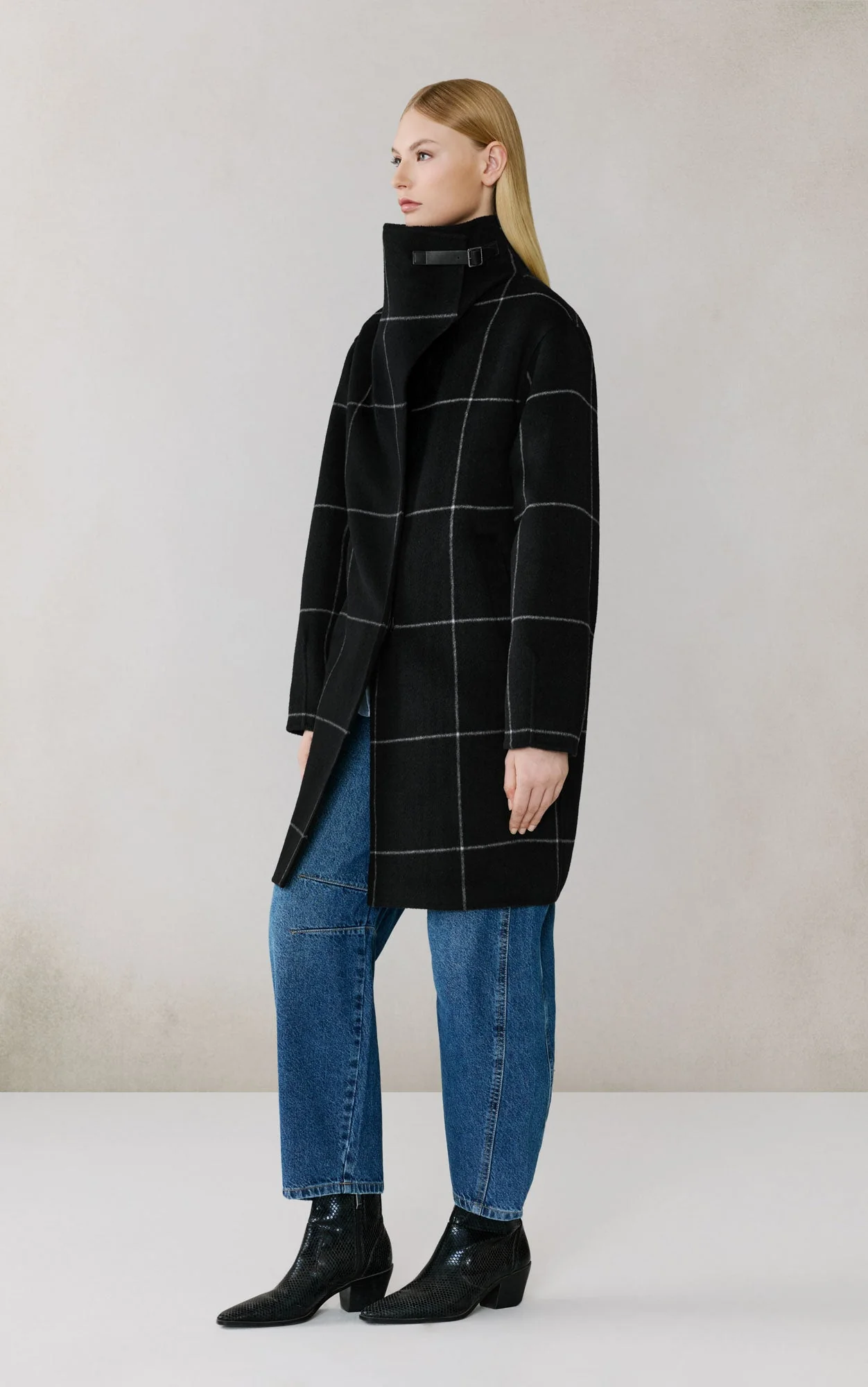 Jackie-P Cocoon Coat In Double Face Wool | Black-Powder - Image 4